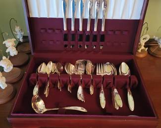 Beautiful silverware set. 