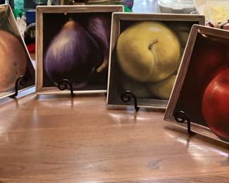 4 Plates And 4Stands Decor