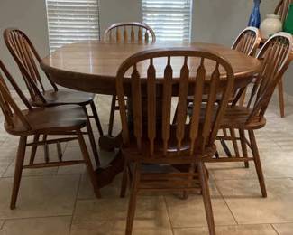 Kitchen table With 6 Chairs
