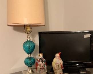 Lamp, TV, figurines