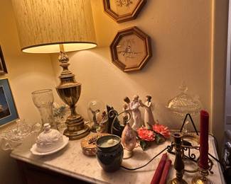 Brass lamp, Scentsy warmer, & other collectibles