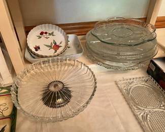 Glass serving pieces