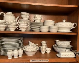 Set of Sheffield fine China - Classic 501