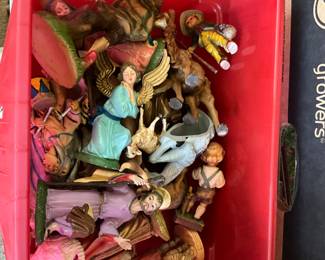 Box of figurines