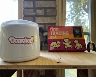 Donvier ice cream maker