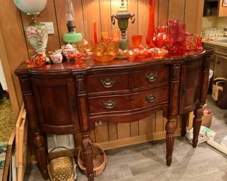 Sideboard - matches China cabinet & dining table oil lamp has sold!