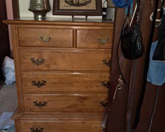 Larger chest of drawers