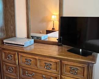 American Drew dresser with mirror