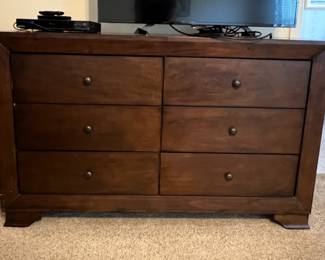 Wood dresser