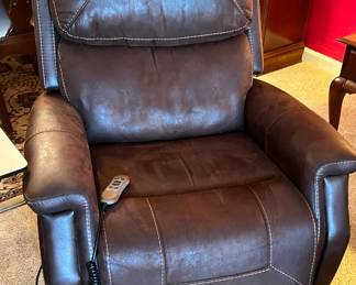 Leather lift chair from Babcock Furniture