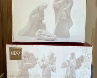 Mikasa porcelain nativity figurines (new in box)