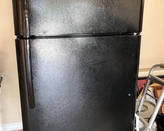 Frigidaire fridge/freezer