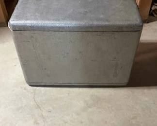 Classic Metal Cooler