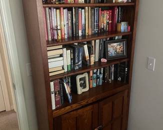 Mission oak
Bookcase 