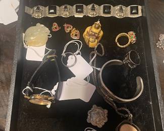 vintage jewelry 