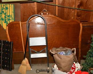 0040Some Highlights West Chicago Estate Sale