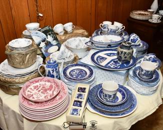 0010Some Highlights West Chicago Estate Sale