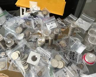 Just an example of the quantity. A few gold coins as well. 