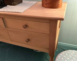 SABBATHDAY LAKE Tailoring Counter Table