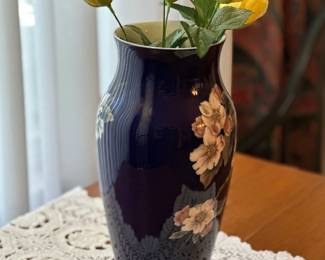 Denmark ROYAL COPENHAGEN (279 137) Apple Blossom on Cobalt Blue Vase