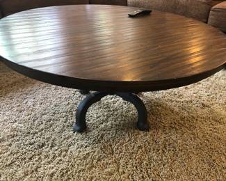 VERY NICE ROUND COFFEE TABLE WITH IRON LEGS