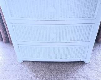 WHITE WICKER CHEST