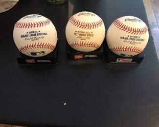 OFFICIAL BALLS