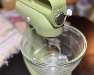 VINTAGE KITCHENAID GREEN MIXER