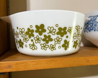 VINTAGE PYREX