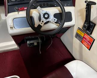 1988 Sea Ray Sorrento 23' open bow boat. Stored inside every winter, winterized and serviced professional every year, great mechanical shape. New Thunderbolt ignition system and new starter. Runs great.  