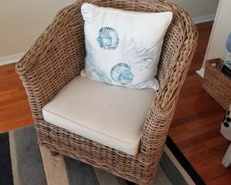 Coastal chic arm chair 