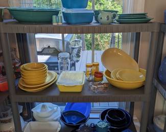 Pyrex & Fiestaware