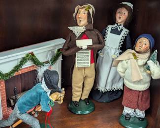 Byers Choice Figures