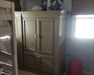 Armoire