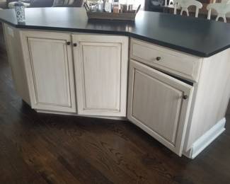 Kitchen island detail