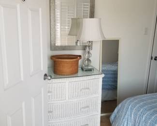 White wicker 4-drawer dresser