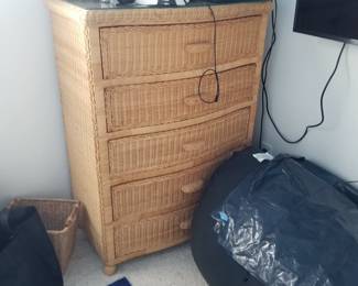 5-drawer wicker dresser with glass top
