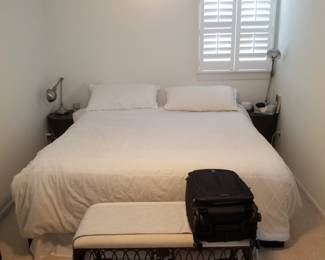 King size bed; bench
