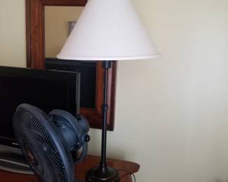 Floor lamp