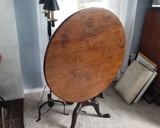 Tilt top tea table
