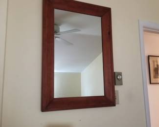 Wall mirror