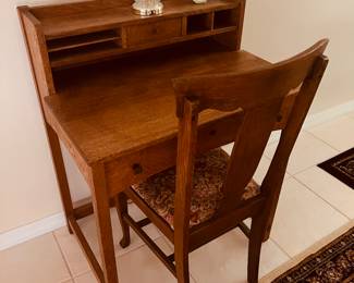 Limberts Arts and Craft Desk