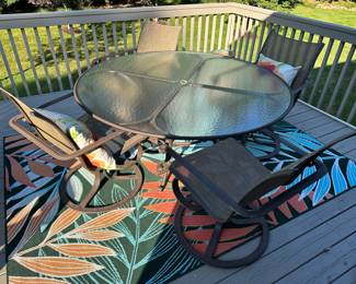 4 piece patio set and round table