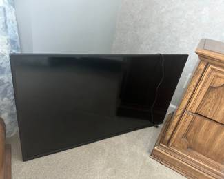 Wall mount TV