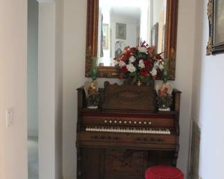 1897 FARRAND PUMP ORGAN
