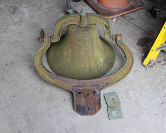 ANTIQUE LARGE CAST IRON BELL