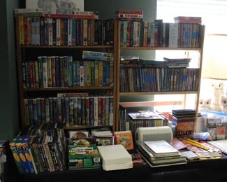 RECORDS 45’S &78’S
DVD’S & CASSETTES
