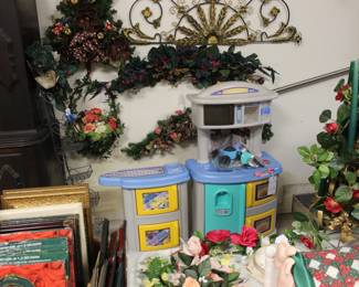 CHILDS PLAY KITCHEN