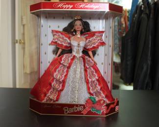 HAPPY HOLIDAYS BARBIE (UNOPENED COLLECTORS EDITION #17832