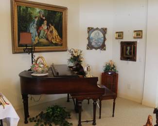 1930'S HOWARD BABY GRAND PIANO BY BALDWIN